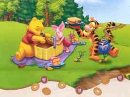 winnie the poo and piglet with a picnic hamper