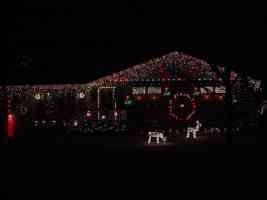 house with xmas lights 4