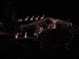 house with xmas lights 5