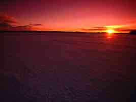 Alaskan Sunset Bottententnin Lake Alaska