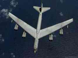 B 52 flying to the Middle East