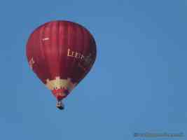 leeds castle hot air balloon