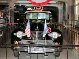1939 Lincoln Sunshine Special Presidential Limousine Roosevelt Truman fv H Ford Museum CL